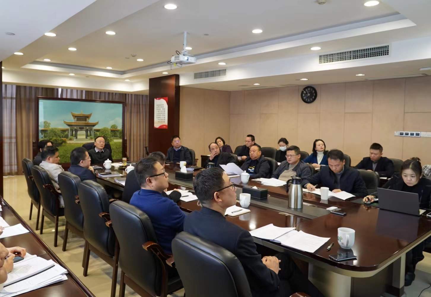 华体会平台-华体会(中国)一站式服务平台
发展召开2022年经营发展工作务虚会