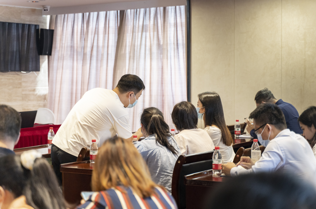 华体会平台-华体会(中国)一站式服务平台
发展组织开展新闻摄影专题培训