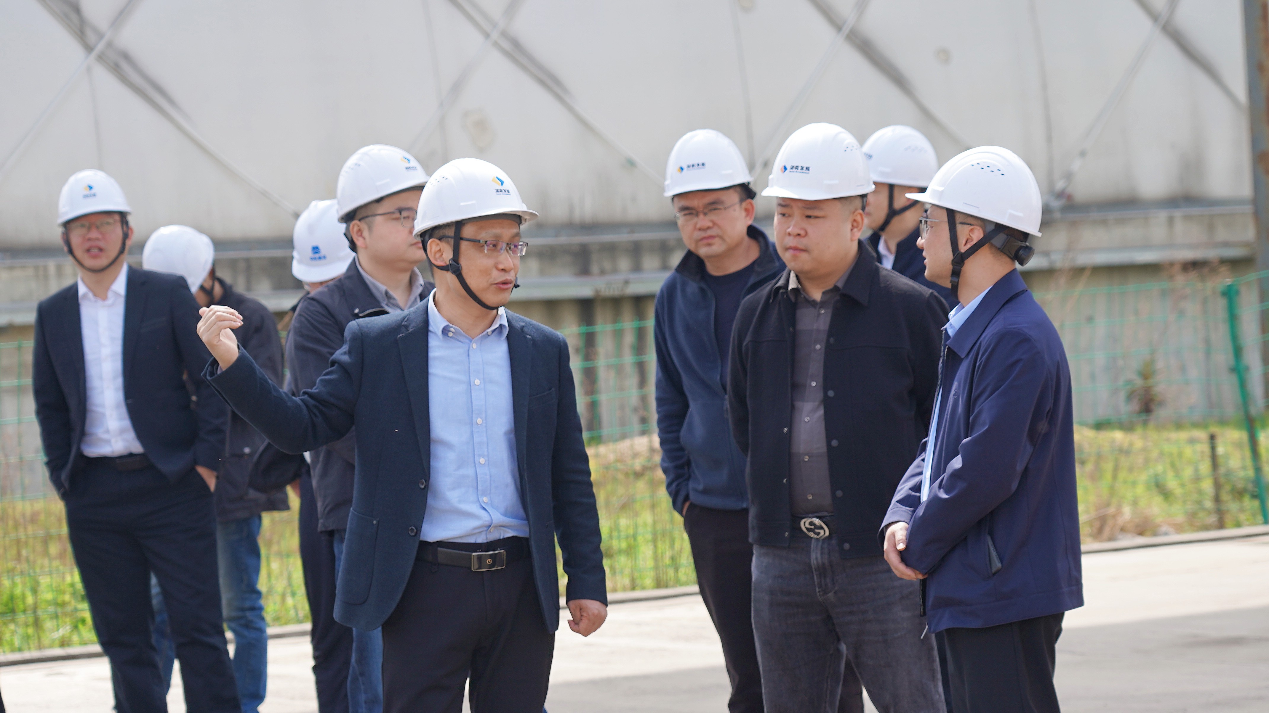 沅江市副市长雷亮调研华体会平台-华体会(中国)一站式服务平台
发展机制砂和砂石集散中心项目